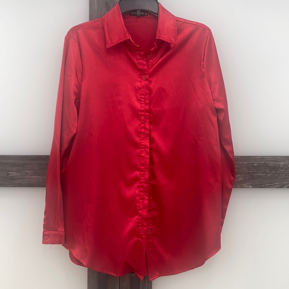 Plt Silk Red Button Up - image 1